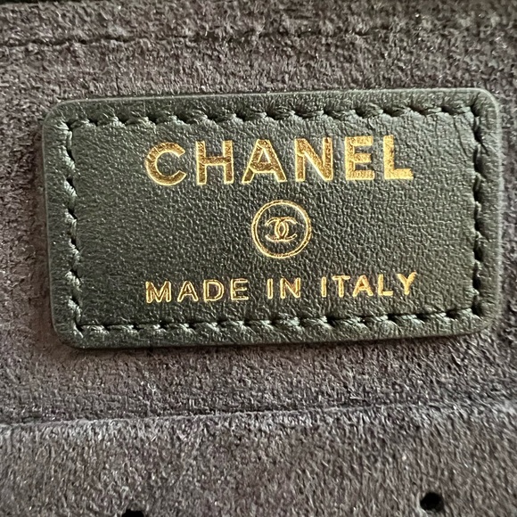 Chanel Caviar Vanity Jewelry case - Picture 10 of 11